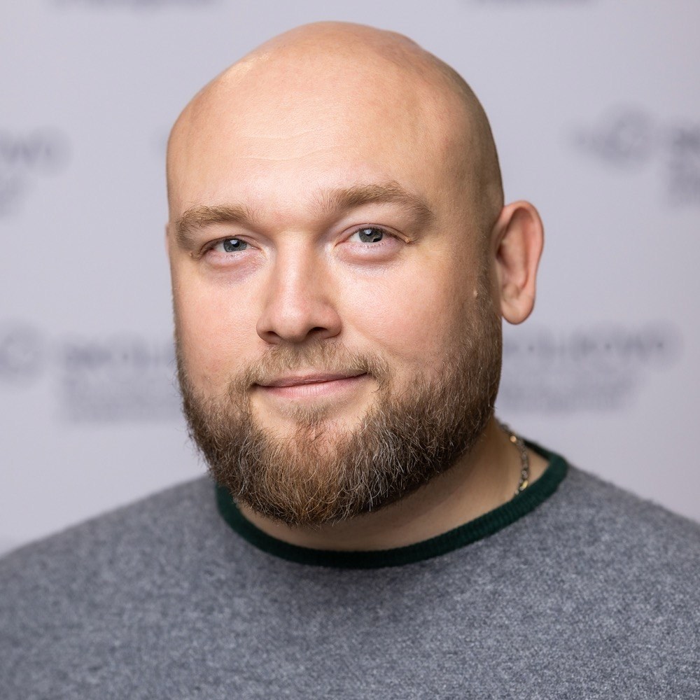 Максим Головков